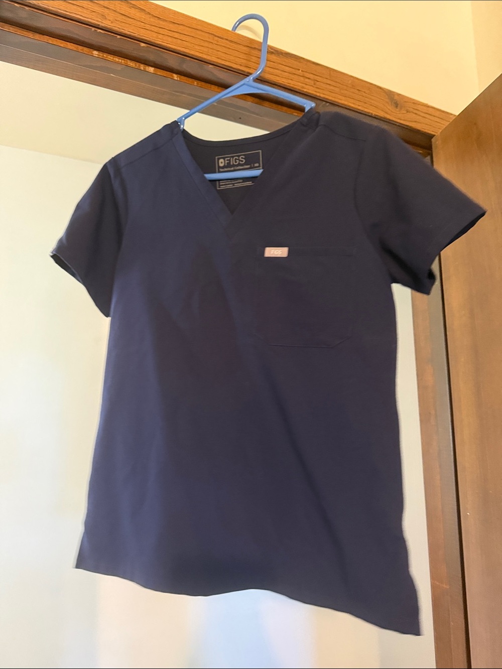 FIGS Navy V-Neck Scrub Top with Pocket